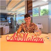 Diplomato liceo linguistico e frequentante università offre lezioni di inglese, italiano, spagnolo e francese